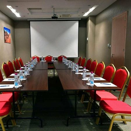 Tulip Inn Naya Algiers Ngoại thất bức ảnh