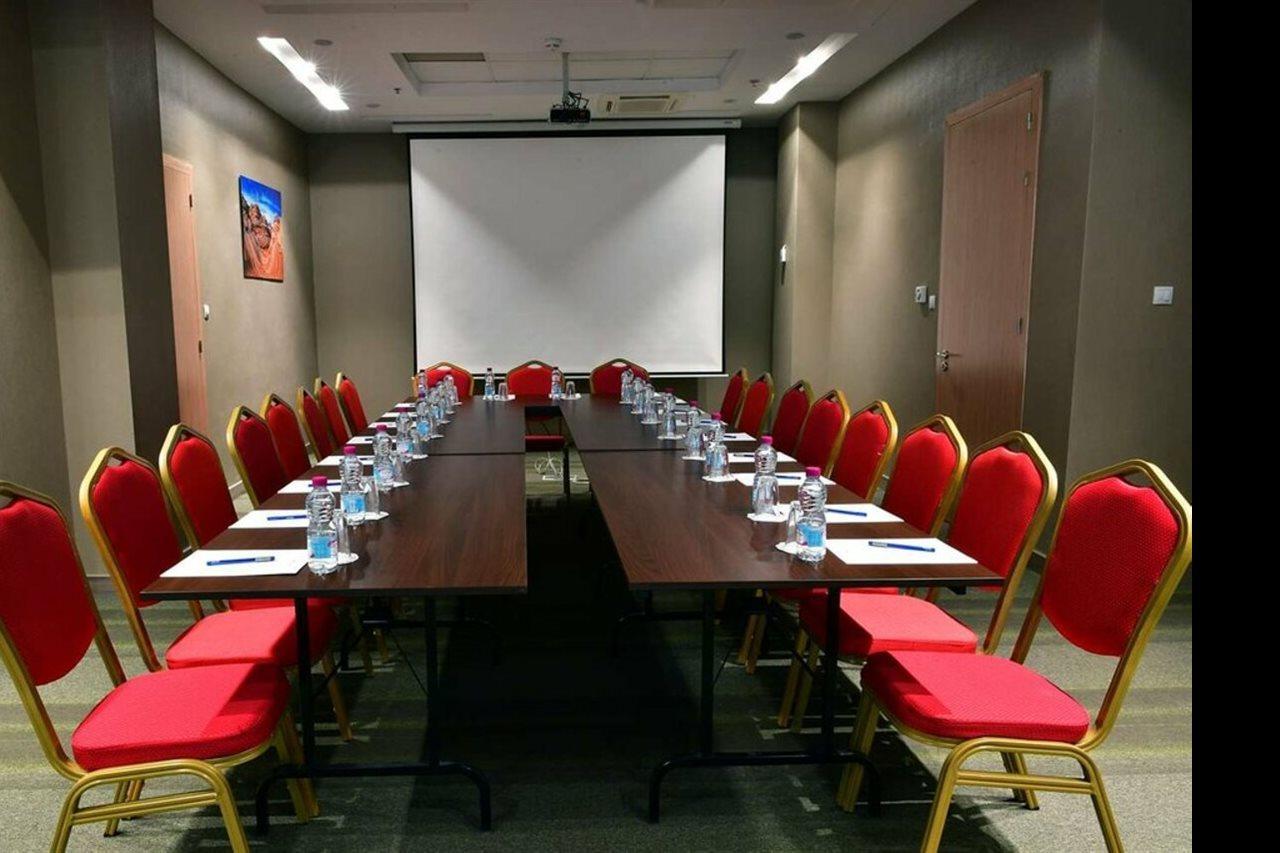 Tulip Inn Naya Algiers Ngoại thất bức ảnh